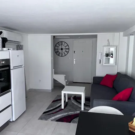 Duplex En Bord De 아파트 *